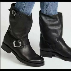 Black Frye Veronica midi boots. Never worn!!!